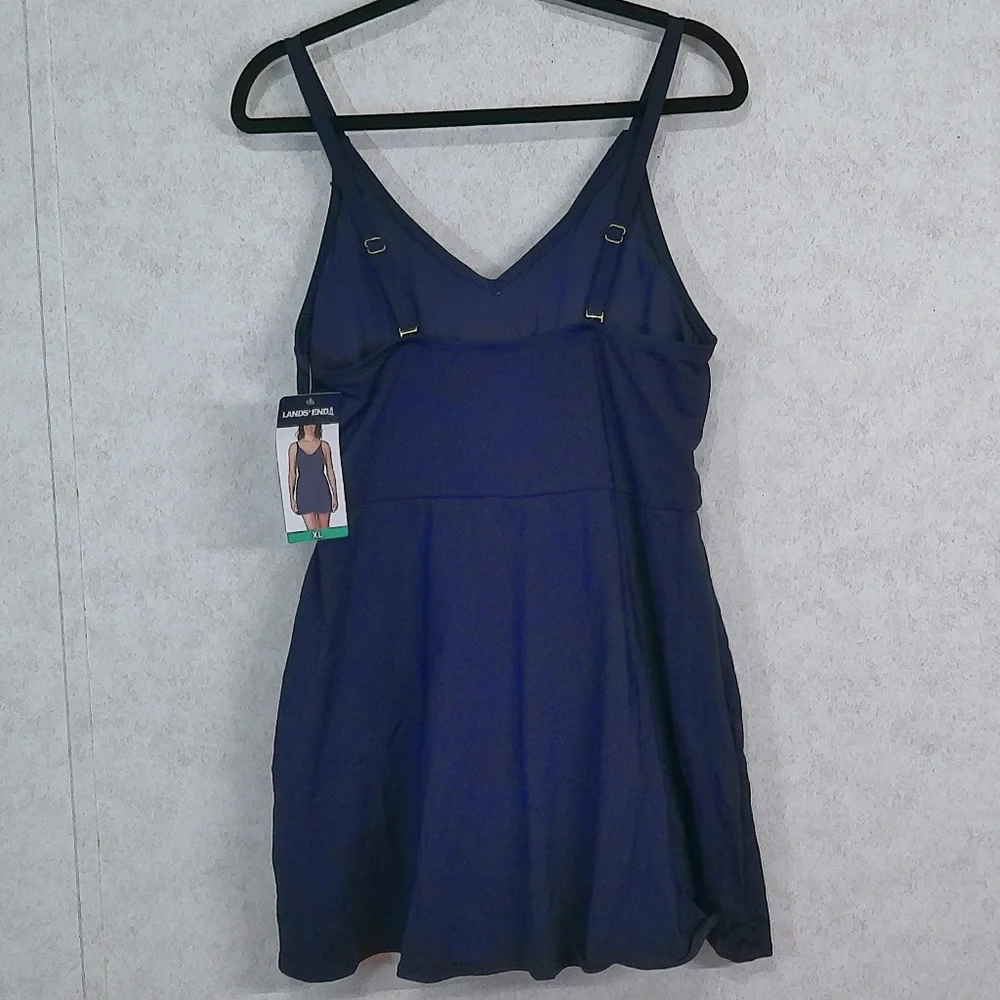 NWT Lands End Navy One Piece Swim Suit Adjust Straps, Built In Bra, Lining Sz XL - Picture 5 of 8